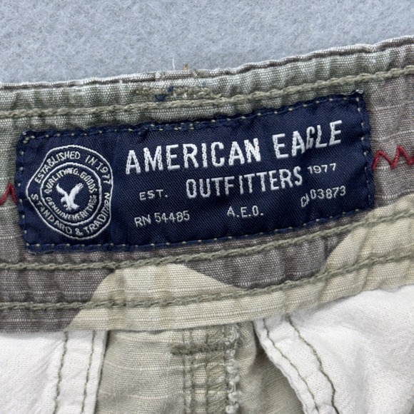 American Eagle Cargo Shorts Men 29‎ (TAG-26) Camo Ripstop Utility Military Y2K - Picture 11 of 12
